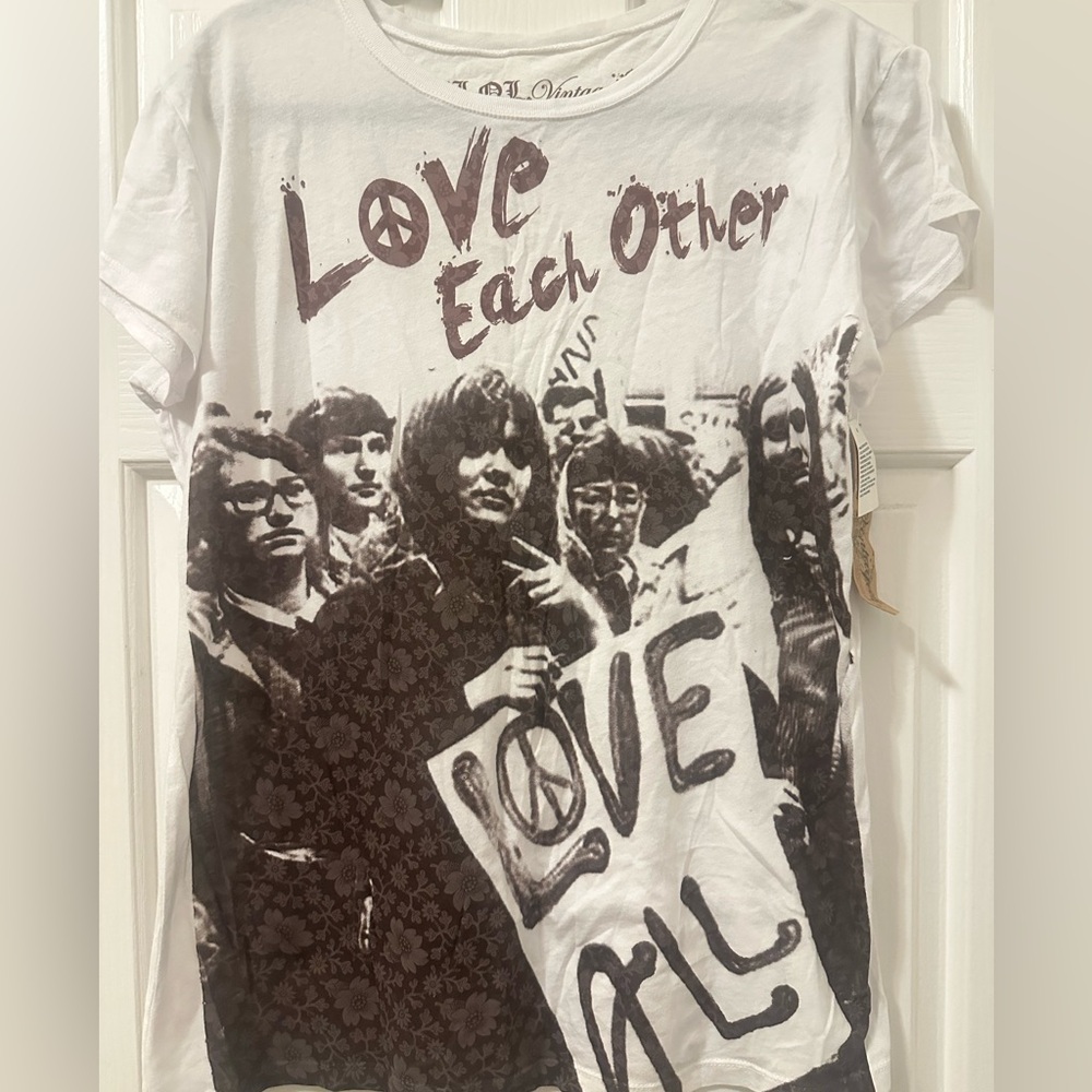 LOL Vintage top. Women’s size XL